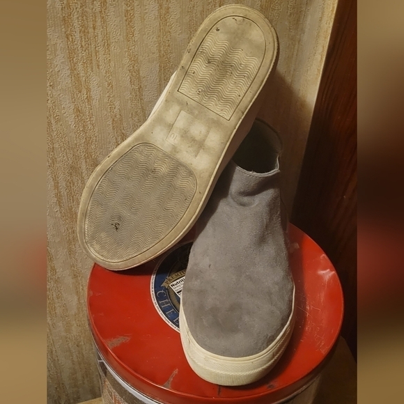 EUC Soda Grey suede wedge, sz 10 - Picture 2 of 4